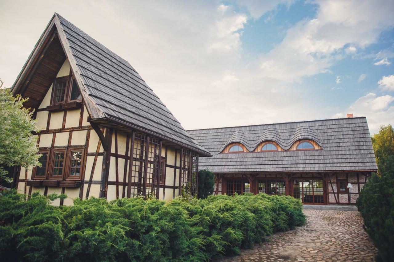 Mak Bed & Breakfast Murowana Goslina Luaran gambar